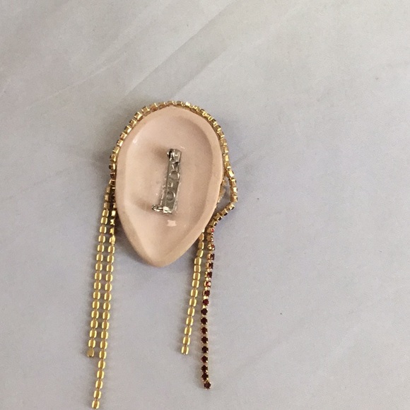 THE GREAT GATSBY ART DECO VINTAGE FLAPPER FACE MASK BROOCH - Picture 4 of 4